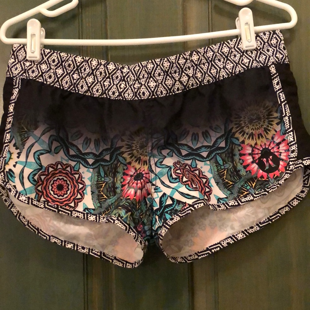 Hurley Patterned Shorts